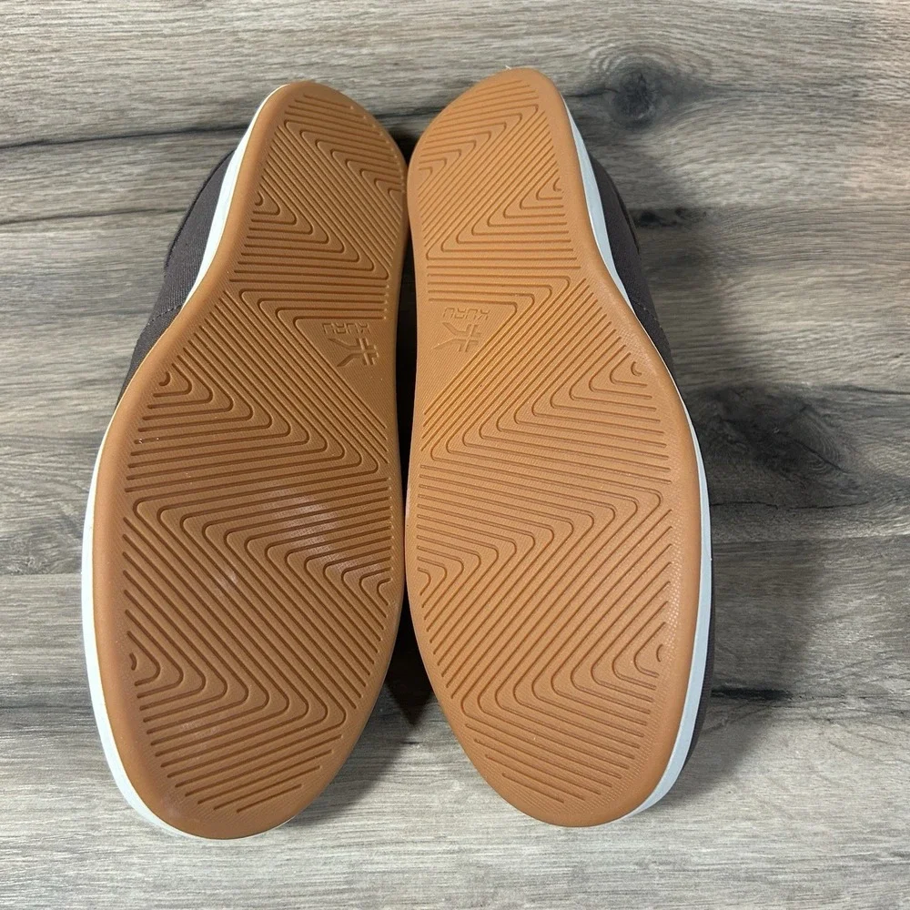 Kuru Pace Mens Size 9.5 Casual Classic Outdoor Slip On Loafers Shoes- Worn Once